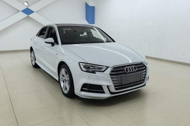Used Audi A3 2020 Limousine 35 TFSI Fashion Edition China VI Emission Standard
