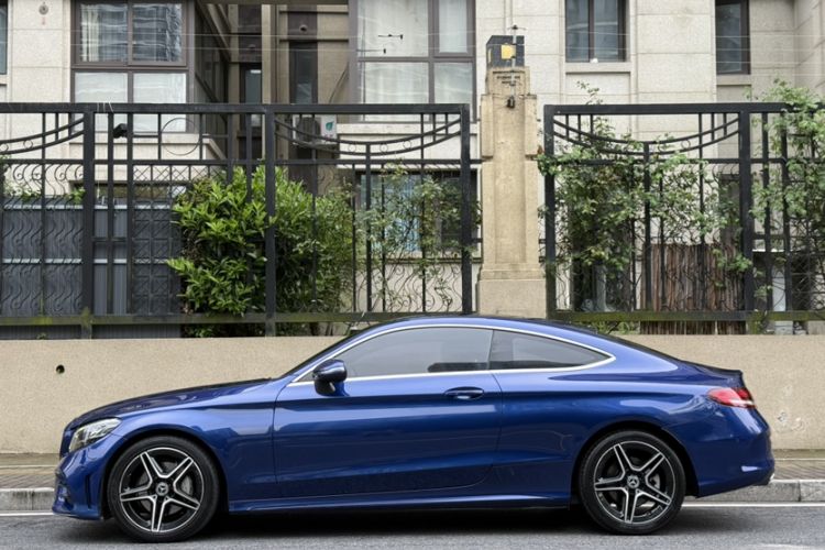 Used Mercedes-Benz C-Class 2020 C 260 Coupe Exterior 6