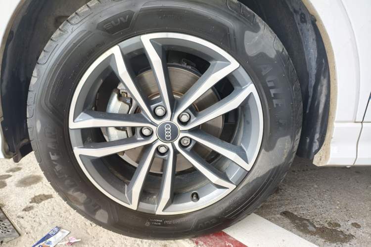 Used Audi Q3 2022 35 TFSI Progressive Dynamic Edition Exterior 4