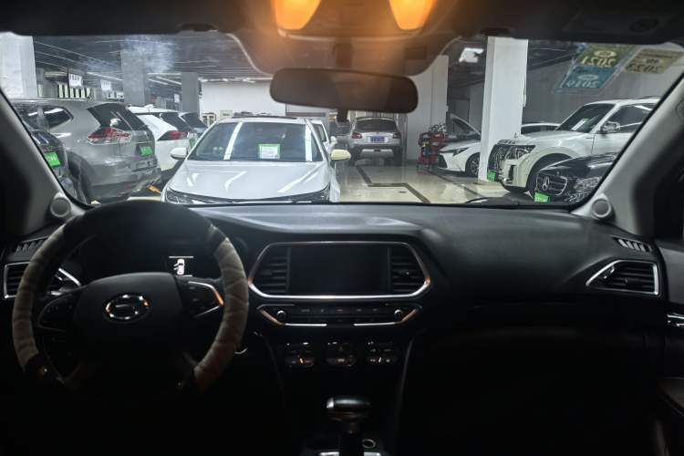 Used GAC Trumpchi GS4 2015 200T G-DCT Luxury Edition Center Console