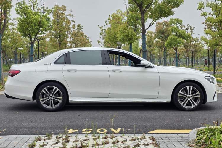 Used Mercedes-Benz E-Class 2021 Facelift E 260 L Sport Edition Exterior 6