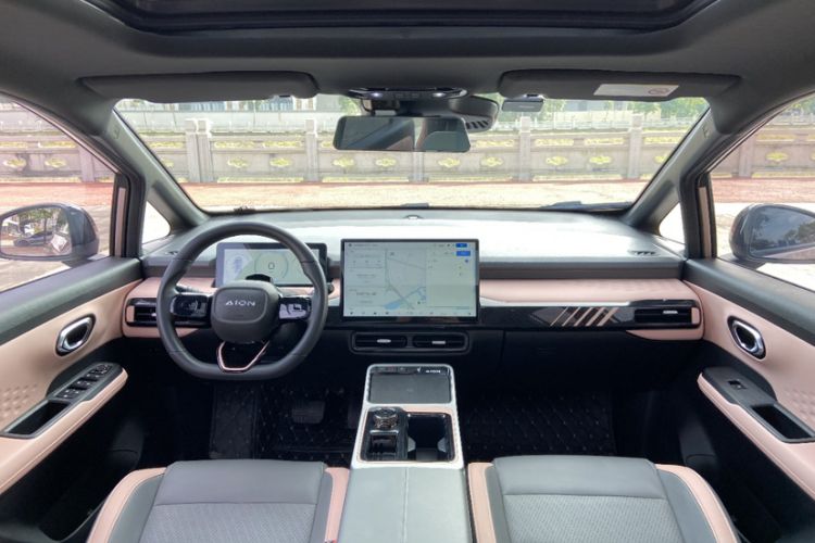 Used AION Y 2022 70 Tech Edition Lithium Iron Phosphate
