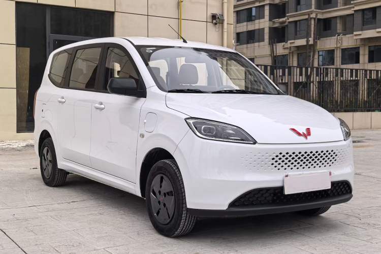 Used Wuling Hongguang New Energy 2025 Extended-Range Hybrid 50KM Comfort Version
