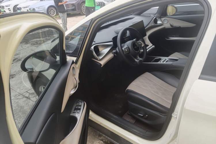 Used BYD Dolphin 2025 420km Fashion Edition
