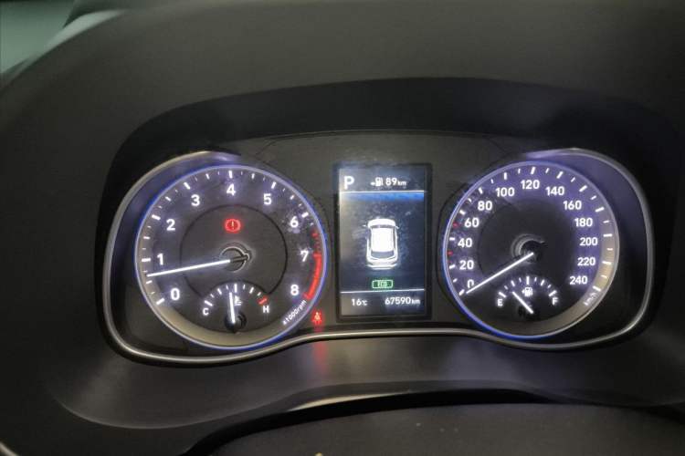 Used Hyundai ENCINO 2018 1.6T Dual-Clutch Zhilian Edition China V Standard
