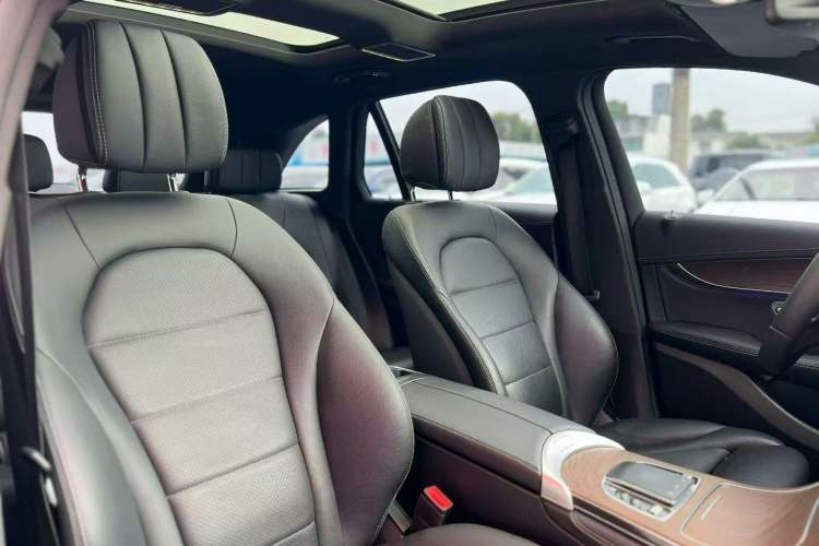 Used Mercedes-Benz GLC 2020 GLC 260 L 4MATIC Luxury Model
