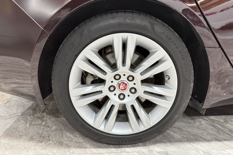 Used Jaguar XFL 2018 XFL 2.0T 250 PS Premium Edition