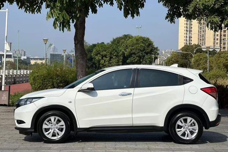 Used Honda Vezel 2015 1.5L CVT two-wheel drive Comfort trim
