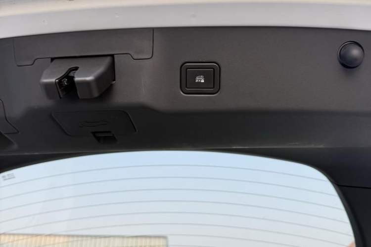 Used Changan UNI-V 2022 1.5T Prestige Version
