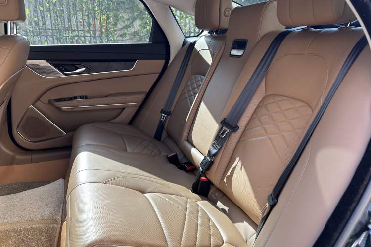 Used Jaguar XFL 2023 XFL 2.0T P250 Two-Wheel-Drive Luxury Deluxe Edition