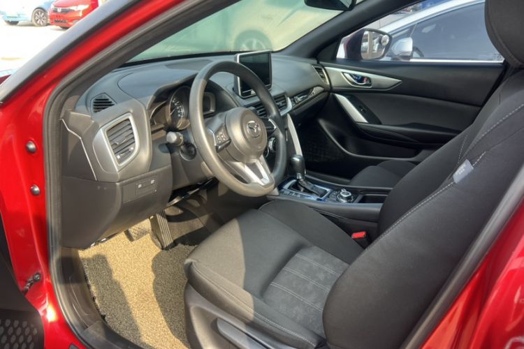 Used Mazda CX-4 2018 2.0L Automatic Two-Wheel Drive Blue Sky Dynamic Version China V Standard