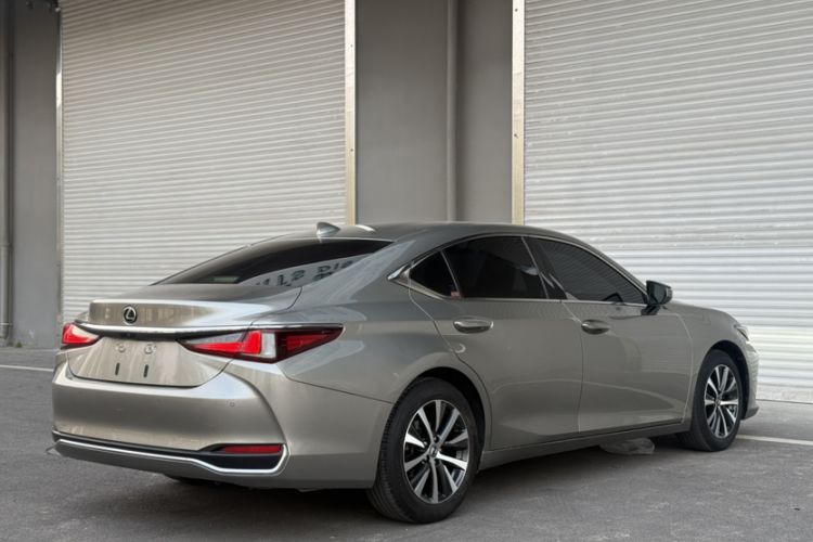 Used Lexus ES 2018 200 Excellence Edition China V Standard
