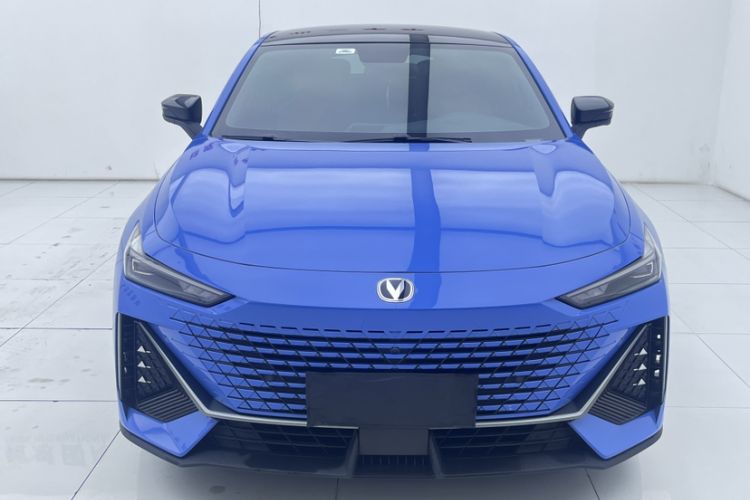 Used Changan UNI-V 2022 1.5T Prestige Version