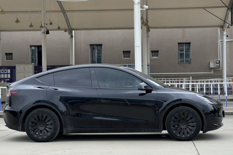 Used Tesla Model Y 2022 Rear-Wheel-Drive Version