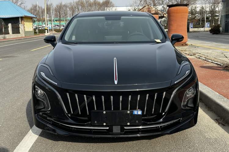Used Hongqi E-QM5 2023 620km PLUS
