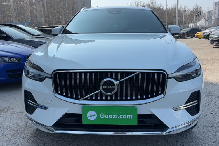 Used Volvo XC60 2023 B5 4x4 Smart Luxury Edition