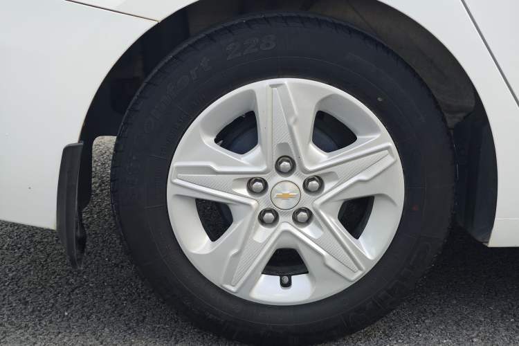 Used Chevrolet Cavalier 2019 320 Automatic Enjoyment with Sunroof