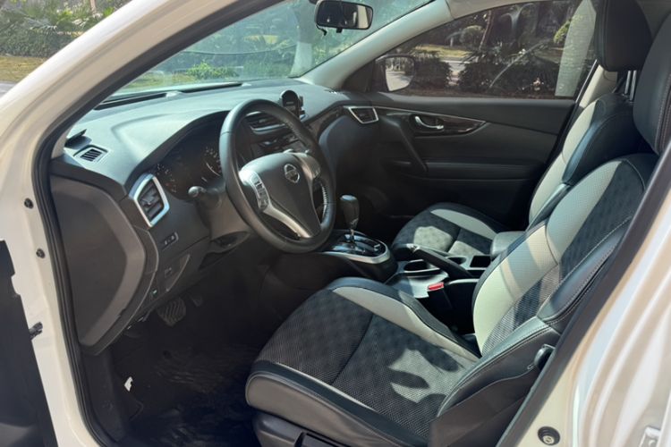 Used Nissan Qashqai 2017 2.0L CVT Luxury Edition China V Standard Left Front Seat