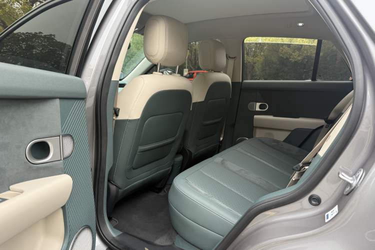 Used firefly firefly 2025 Illuminated Edition
