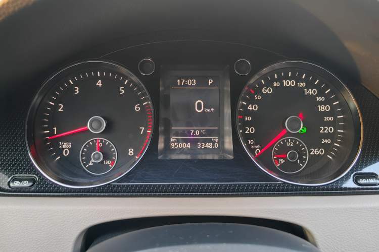 Used Volkswagen Magotan 2015 1.8TSI Luxury Model
