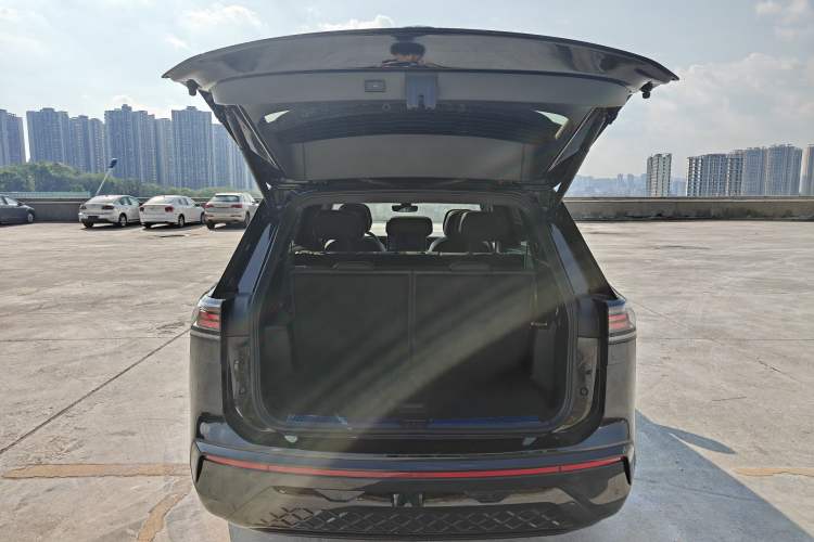 Used Volkswagen Teramont 2025 Tiguan Pro 450TSI Four-Wheel Drive Summit Edition
