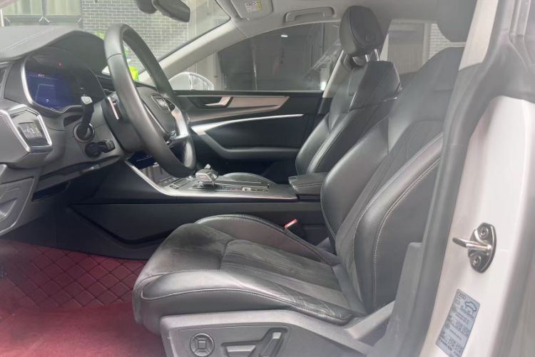 Used Audi A7L 2024 45TFSI S-line Dream-Building Edition Flow Crystal Package
