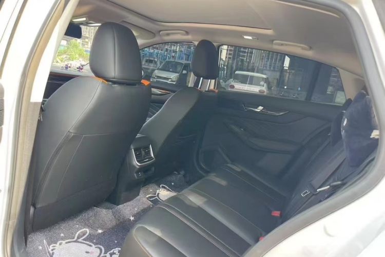 Used Dongfeng Aeolus Yixuan MAX 2023 1.5T Ultra-Stylish Trendsetting Dad Edition