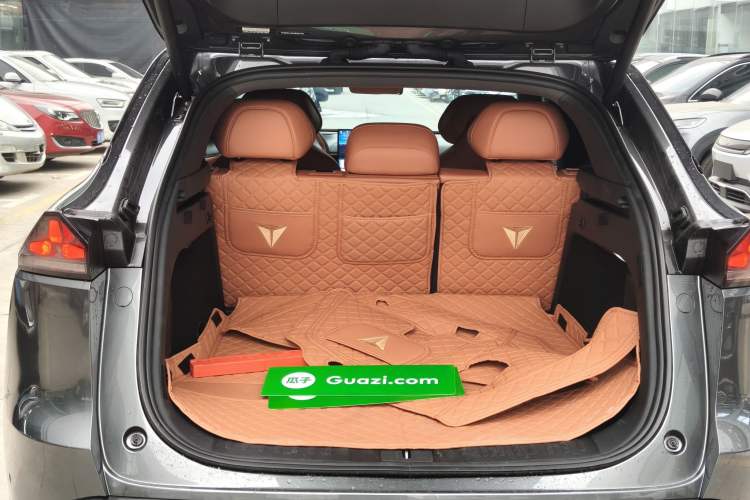 Used Deepal S07 2025 520Max Huawei Qiankun Intelligent Driving ADS SE Pure-Electric Version Trunk