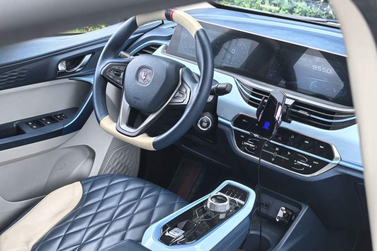 Used CHANGAN Benni E-Star 2022 Qingxin Edition Colorful Model Lithium Iron Phosphate
