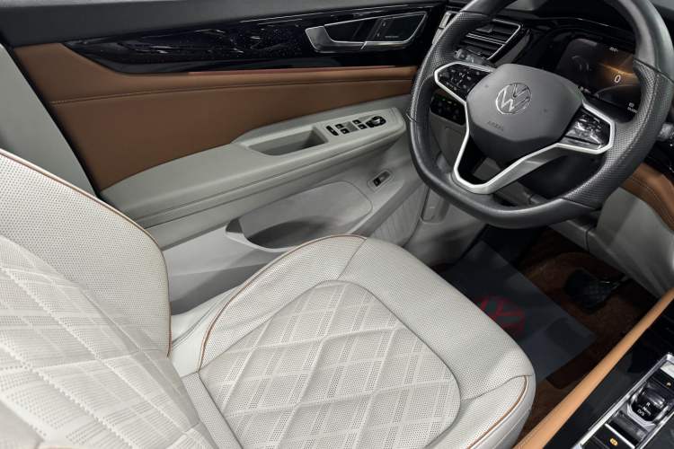 Used Volkswagen Teramont 2022 530 V6 Four-Wheel Drive Prestige Flagship Edition
