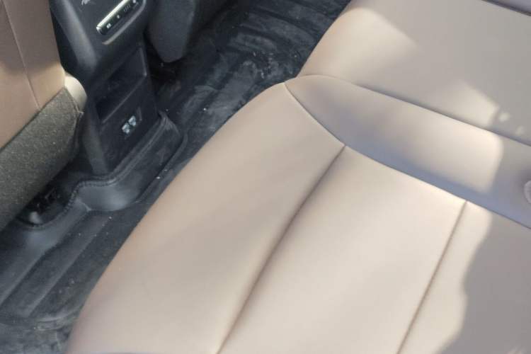 Used BYD Song MAX New Energy 2022 DM-i 105KM Flagship Model