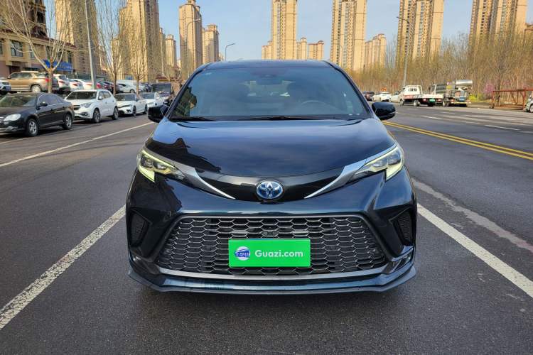 Used Toyota Granvia 2023 2.5L Hybrid Flagship VIP Edition Exterior 4