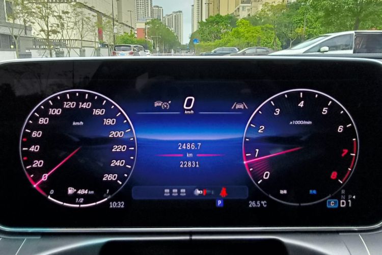 Used Mercedes-Benz C-Class 2025 C 260 L Sport Edition Odometer Close Up