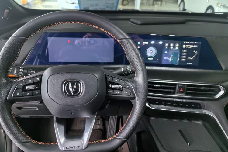 Used CHANGAN UNI-T 2022 1.5T Prestige Version Instrument Cluster