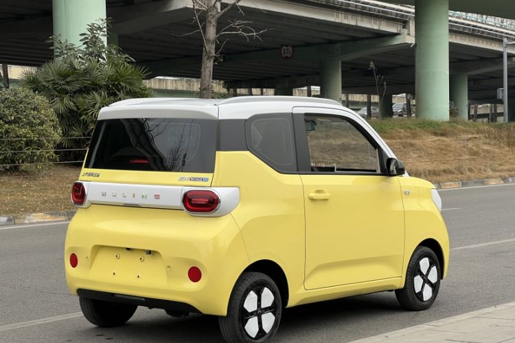 Used Wuling Hongguang MINIEV 2024 3rd Generation 215km Advanced Version
