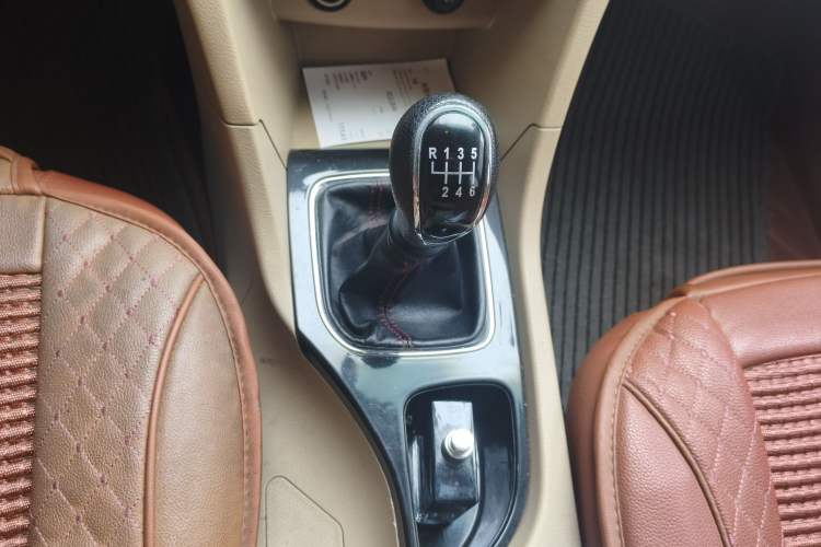Used Baojun 730 2016 1.5T Manual Comfort Version 7 Seats
