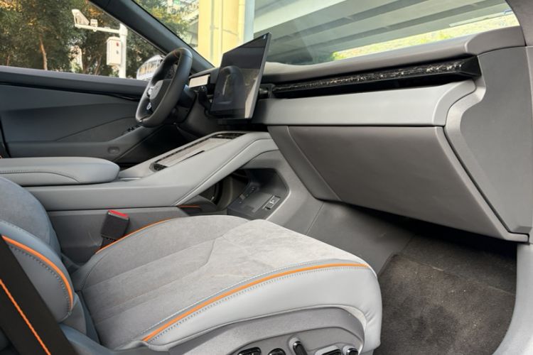 Used XPeng P7 2025 Model—750 All-Wheel-Drive Pengyi Ultra Interior 3