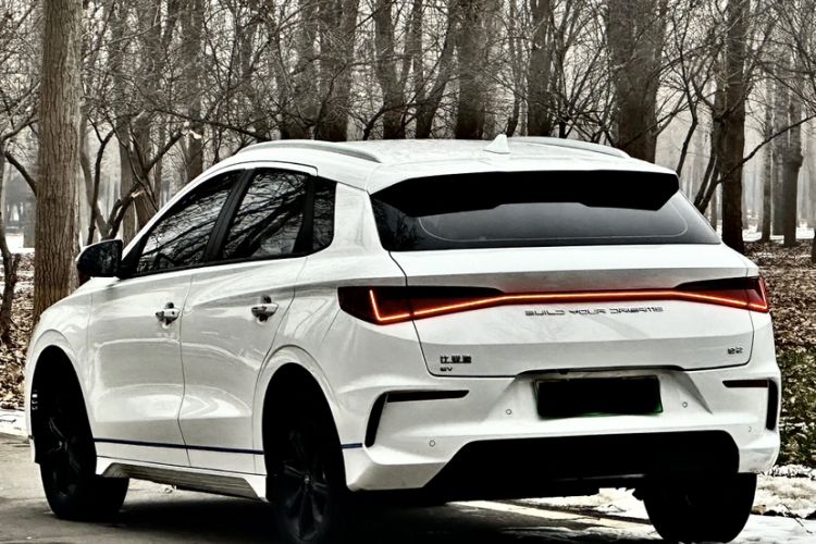 Used BYD e2 2021 Luxury Model Exterior 3