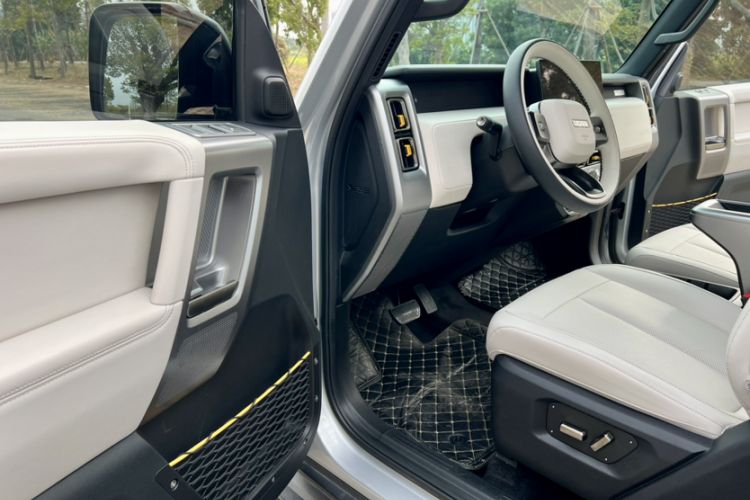 Used iCAR V23 2025 501 Four-Wheel Drive Advanced Version