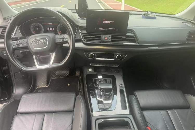 Used Audi Q5L 2022 40T Luxury Dynamic Model
