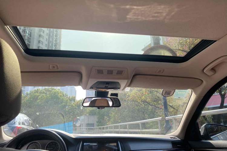 Used BMW 5 Series 2014 520Li Elegant Model