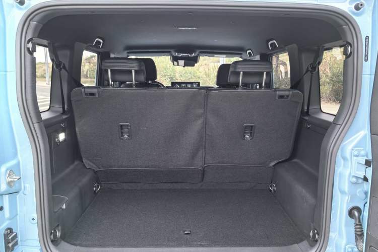 Used 212 T01 2025 2.0T Changfeng
