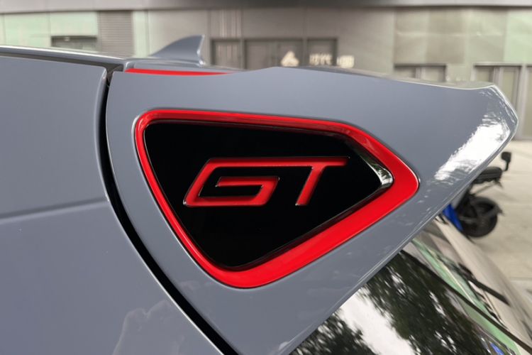 Used ORA Good Cat GT 2022 Mulan Edition 401 km Standard Range
