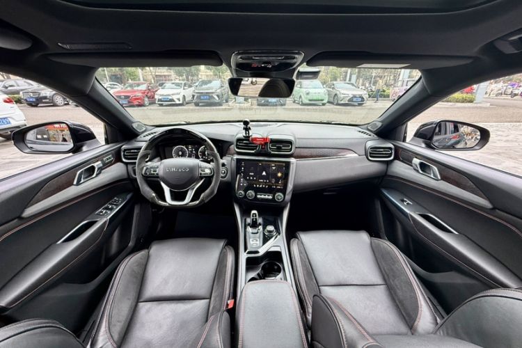 Used Lynk & Co 03 2019 2.0TD Automatic Jing Pro Edition Interior 7