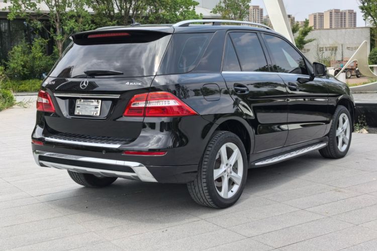 Used Mercedes-Benz M-Class 2014 ML 320 4MATIC Exterior 4