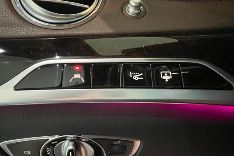 Used Mercedes-Benz Maybach S-Class 2019 S 450 4MATIC Interior 15