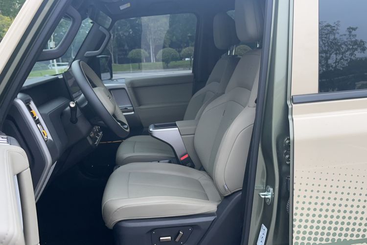 Used iCAR V23 2025 501 Four-Wheel Drive Advanced Version