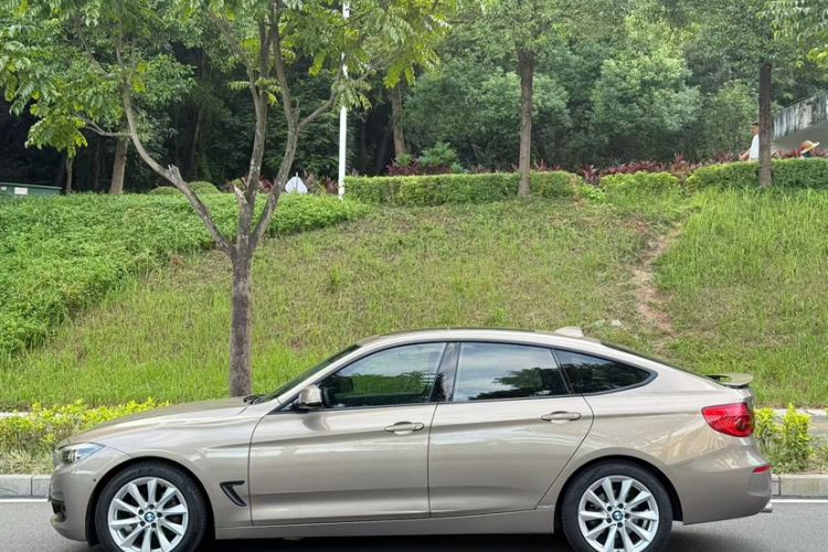 Used BMW 3 Series GT 2018 320i Sport Edition