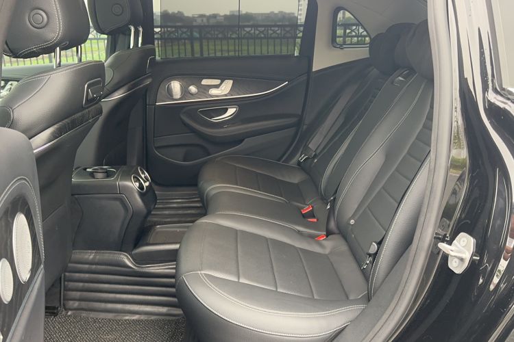 Used Mercedes-Benz E-Class 2018 E 300 L Sporty and Stylish Model