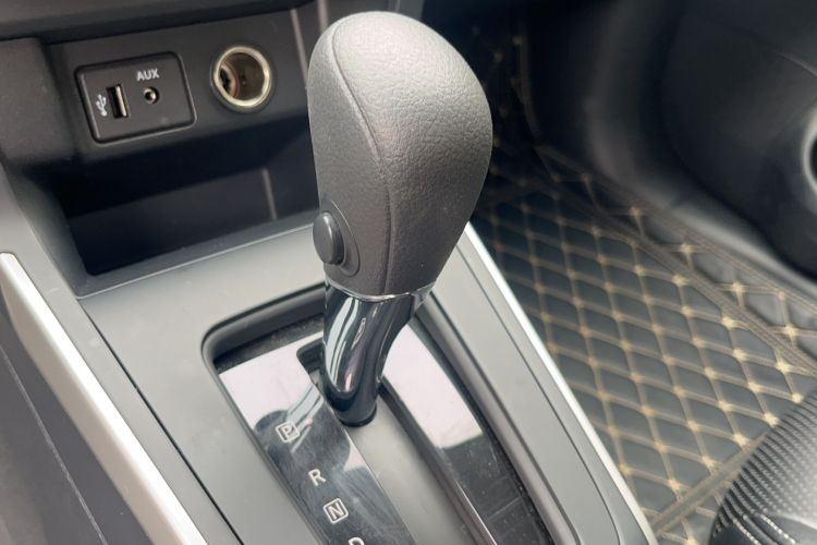 Used Nissan Sylphy 2021 Classic 1.6XE CVT Comfort Edition Gear Lever